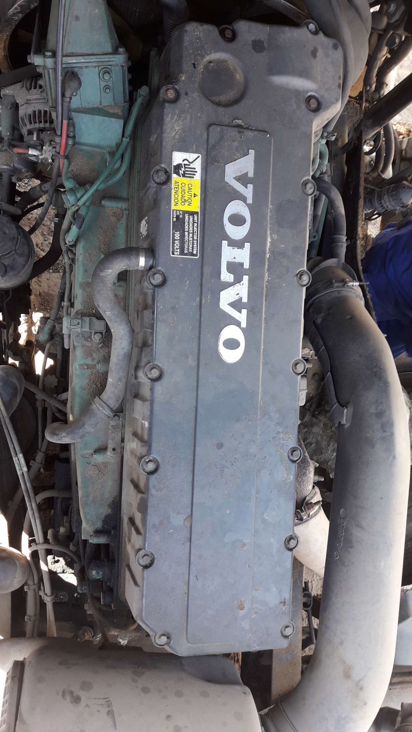 Характеристики двигателя D12d420 для Volvo