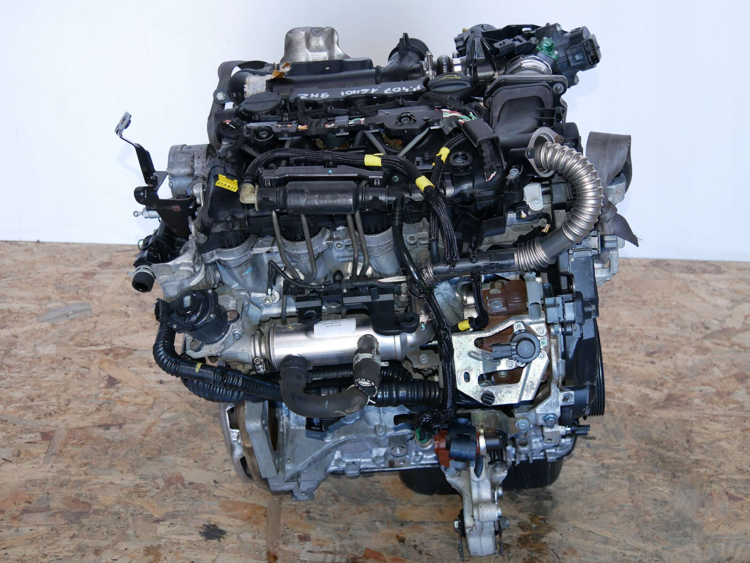 Двигатель пежо 1.6 купить. 9hz dv6ted4 двигатель. Dv6ted4 1.6 HDI. Двигатель 1.6 HDI Пежо. Дизельный двигатель Peugeot 1.6 дизель.